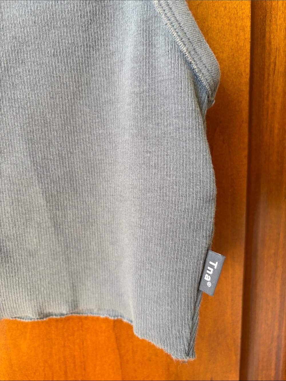 TNA Grey Ribbed Cropped Tank - Picture 3 of 6